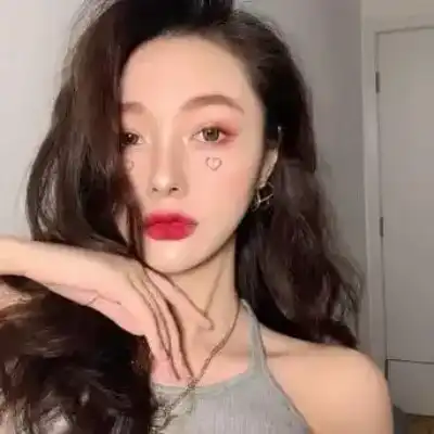 贺蕊凝